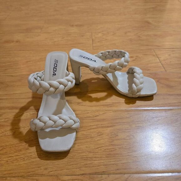 Soda Braided Band Square Heel Sandals - Picture 3 of 10
